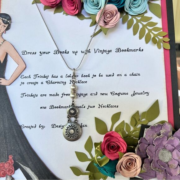 Elegant Red Velvet Ribbon Bookmark/Necklaces - Picture 2 of 8